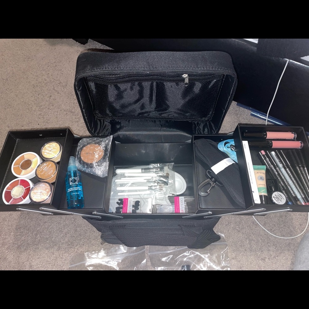 OFRA PRO cosmetic kit